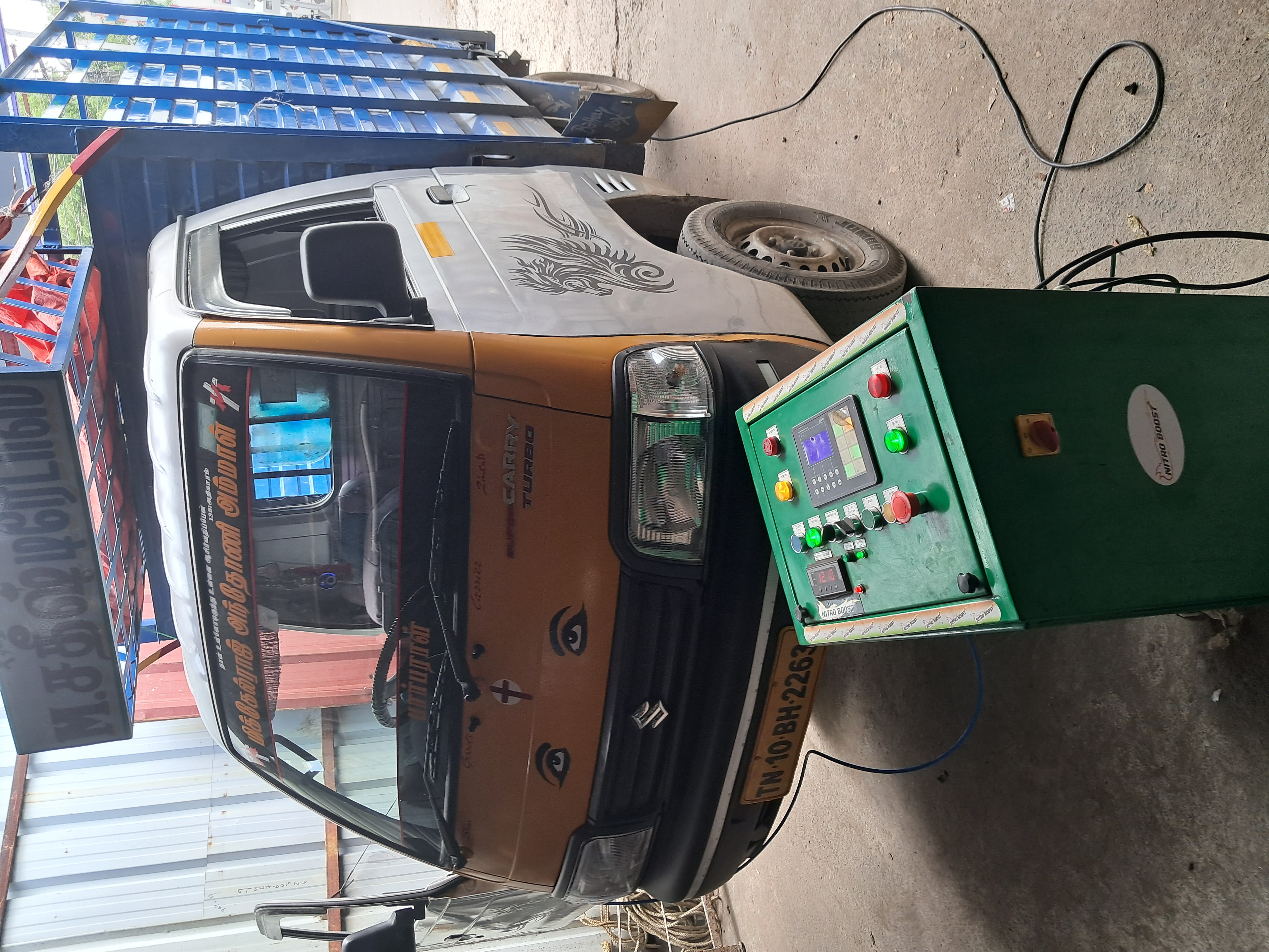 Load van carbon cleaning service