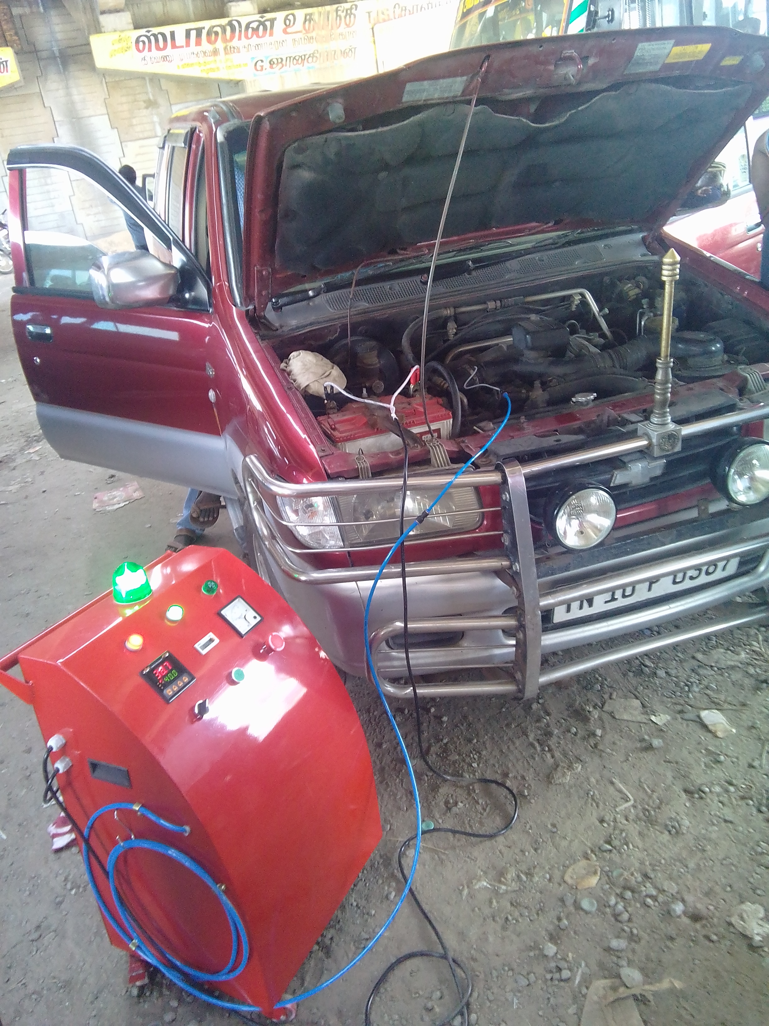 SUV car carbon cleaning service