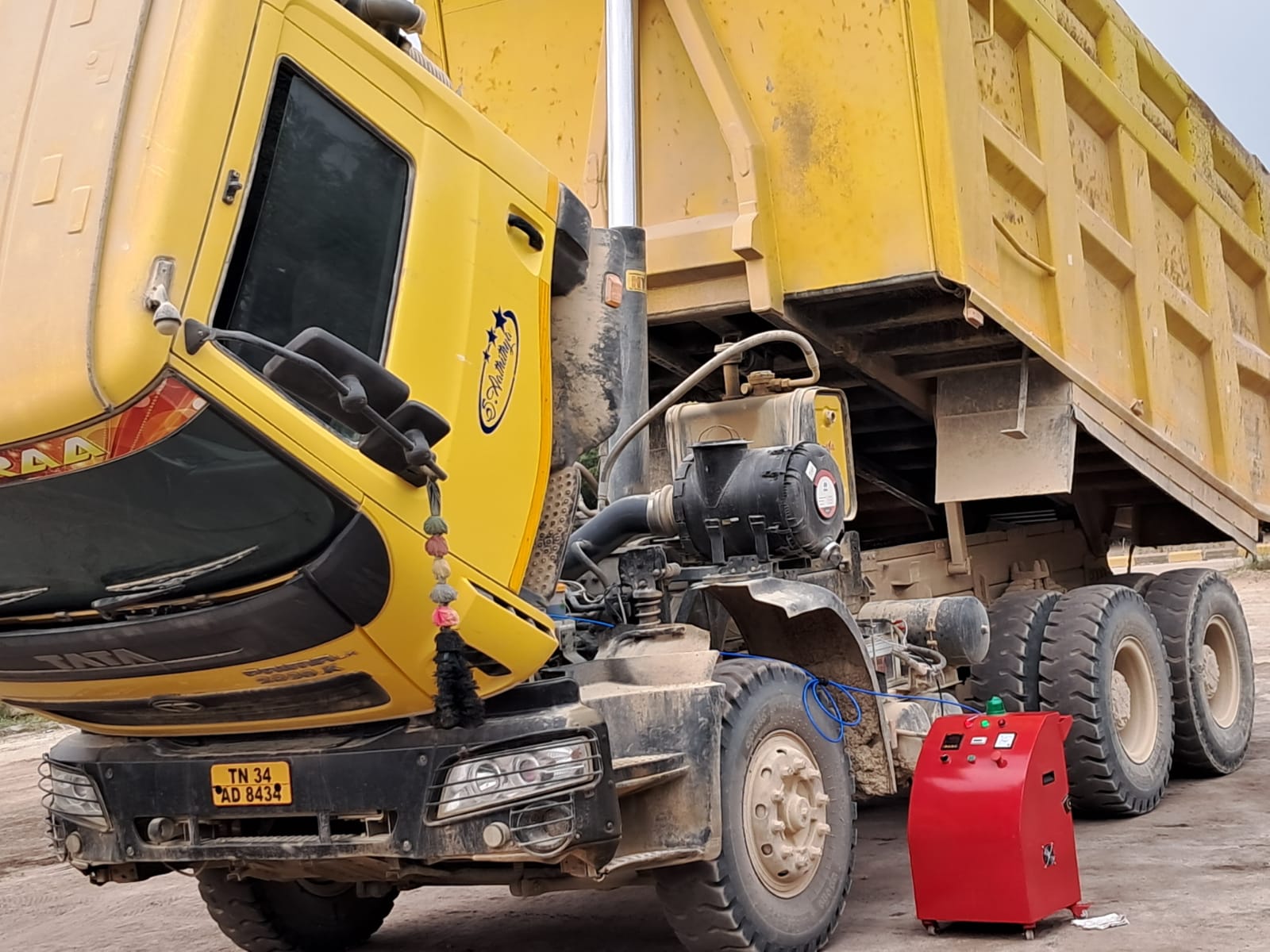 Tipper vehicle carbon cleaning service